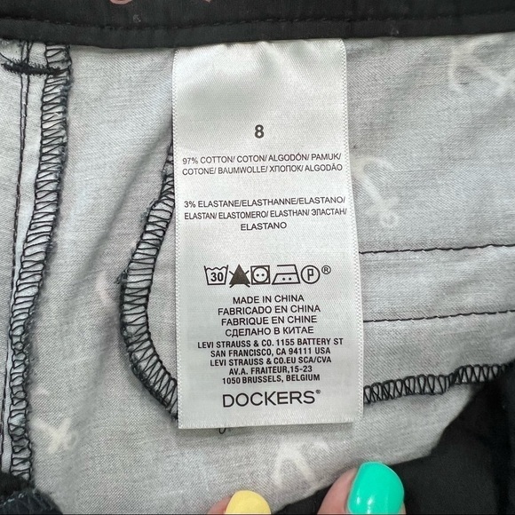 Dockers Women's Navy Blue Anchor Shorts Size 8 - Picture 7 of 8